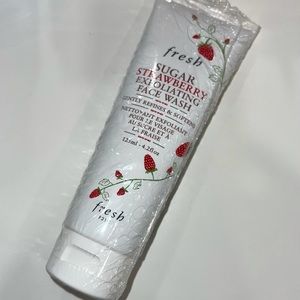 Fresh Sugar Strawberry Exfoliating Face Wash